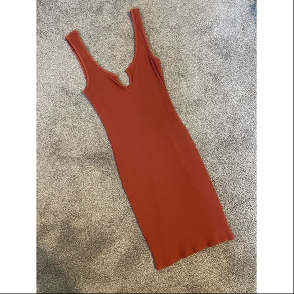 Windsor Dress- - Picture 2 of 3